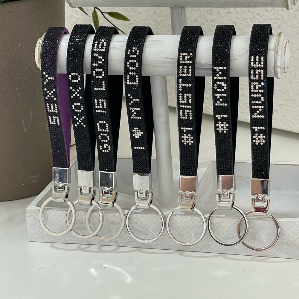 Rhinestone Car Keychain Metal Leather Black White Crystal Mother’s Day Cute Gift